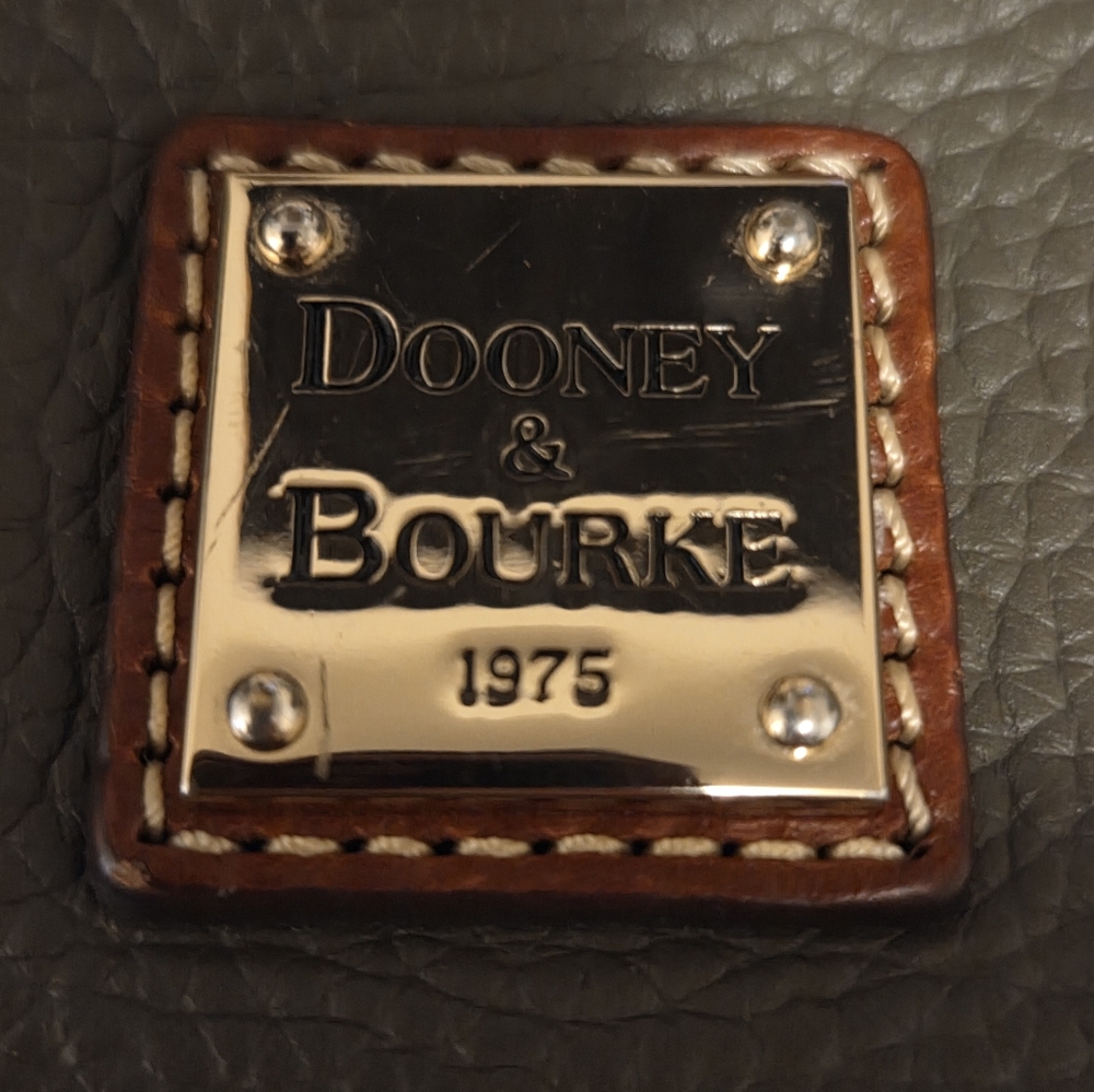 Vintage Dooney and Bourke "Brenna" Avacado satchel / crossbody - Picture 6 of 9